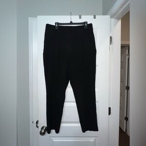 New York & Company Black Ankle Slacks – Size L)